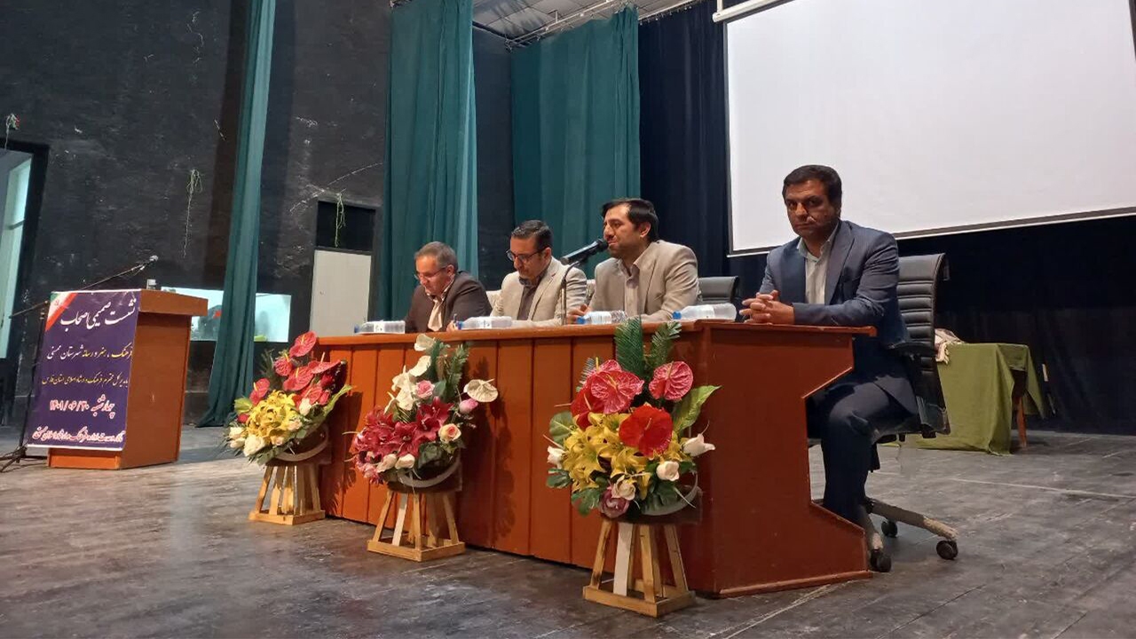ادبیات لُری از مزیت‌های شهرستان ممسنی است
