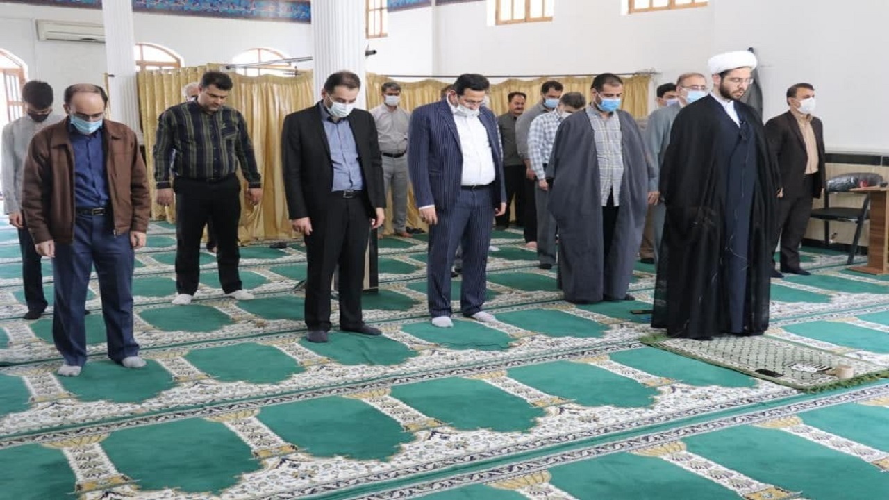 اقامه نماز جماعت در ادارات، مدارس و دانشگاه‌ها