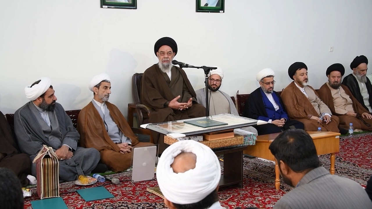 دشمن امید داشت که در مسائل اجتماعی و ایجاد تفرقه علیه نظام پیروز شود