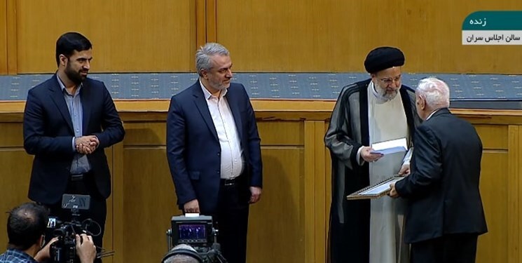 رئیس‌ جمهور از ۵۷ صادرکننده برتر کشور تقدیر کرد
