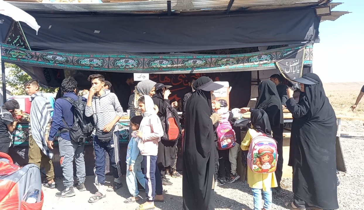 زواری که روی بال فرشتگان قدم می&zwnj;گذارند/ مشهدالرضا میزبان مهمانانی از جنس آفتاب