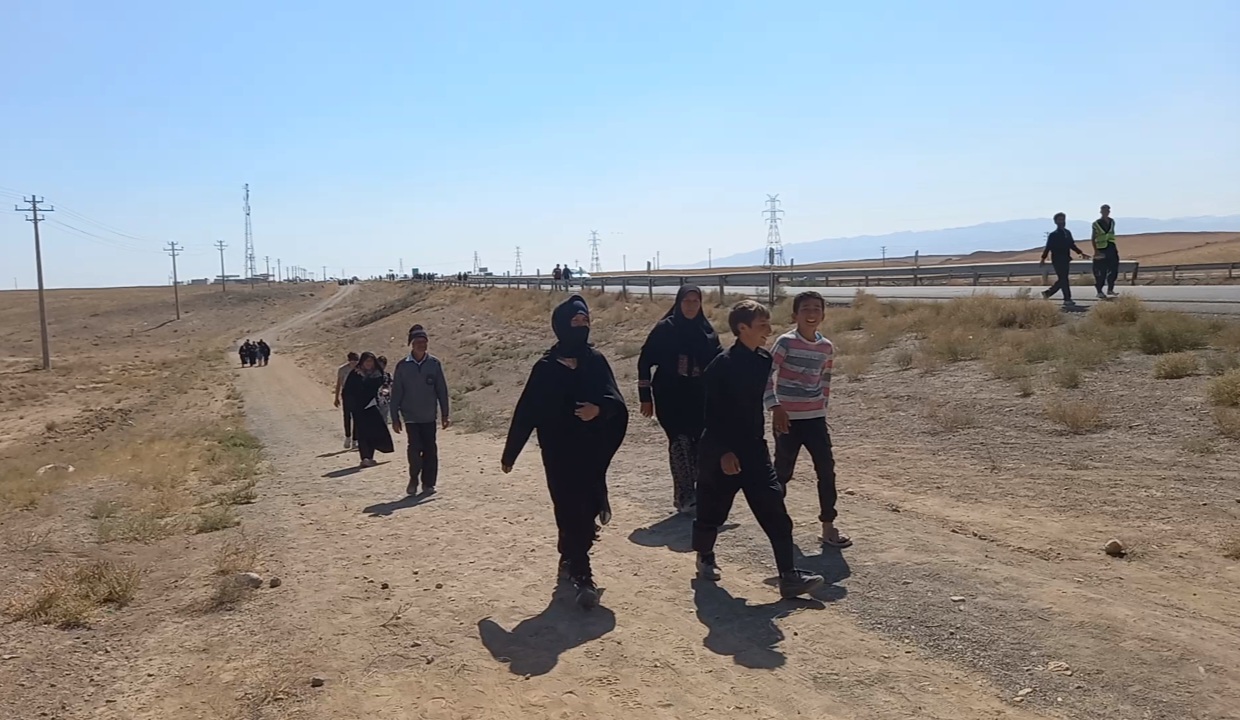 زواری که روی بال فرشتگان قدم می&zwnj;گذارند/ مشهدالرضا میزبان مهمانانی از جنس آفتاب