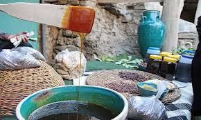 گرمی تنور کارگاه های شیره پزی روستای مانیزان ملایر