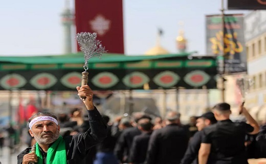 عزاداری زائران حرم حضرت معصومه (س) در سوگ شهادت امام رضا(ع)+تصاویر