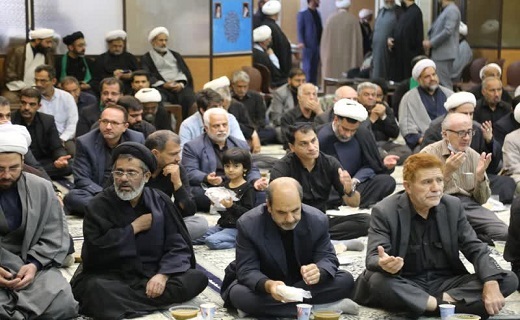 برگزاری مراسم عزاداری شهادت امام رضا (ع) در دفتر امام جمعه یزد