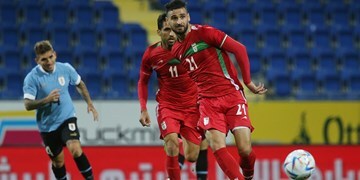 حواشی دیدار ایران- سنگال در حضور ساوتگیت/ از اعتراض نوراللهی به داور تا مصدومیت عزت اللهی با ضربه مانه