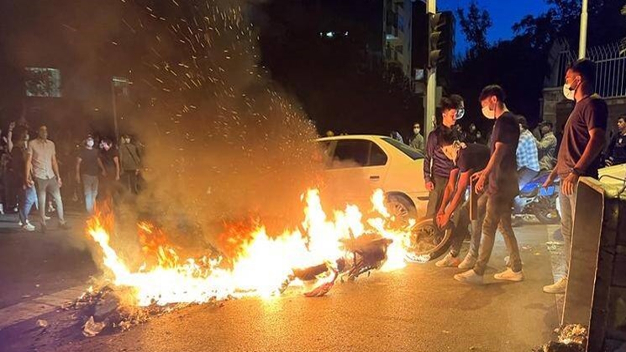 محفل حراج تهران چرا دست به اغتشاش زد؟