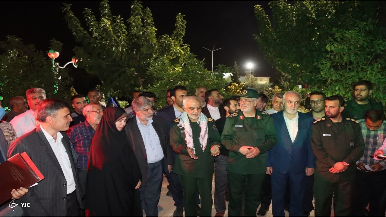 دفاع مقدس جزئی از ذات انقلاب اسلامی است