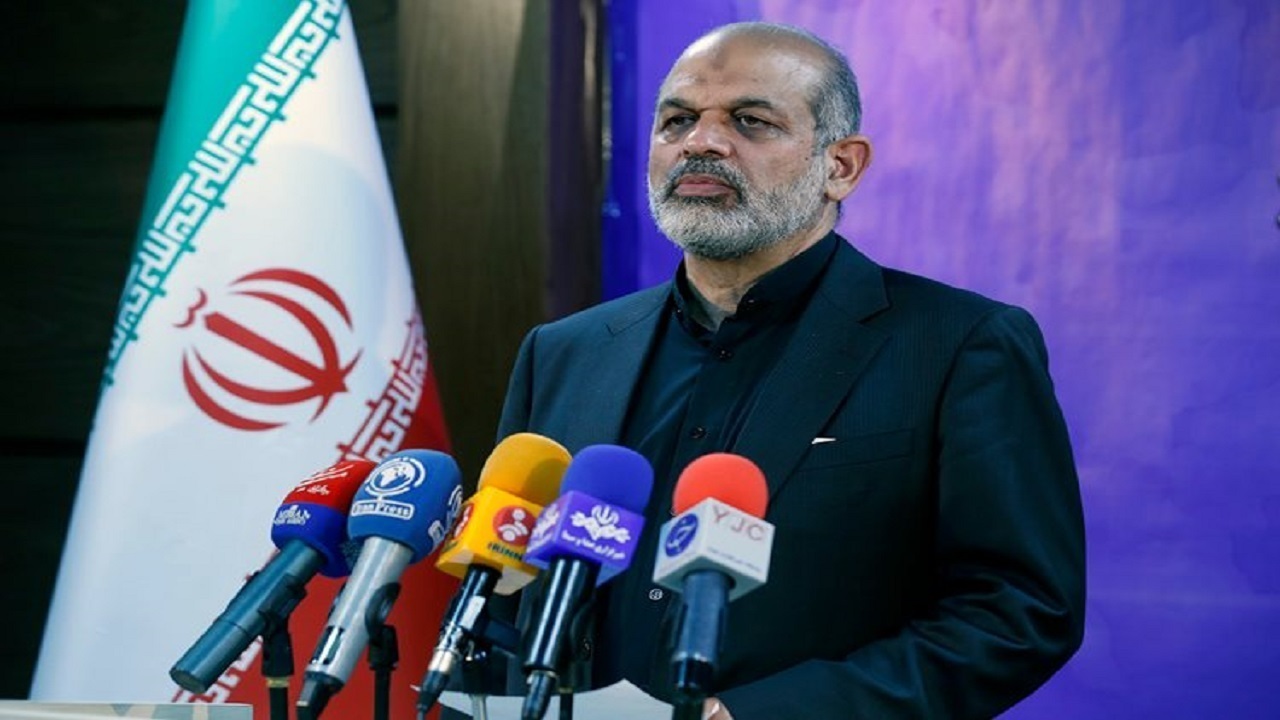 وحیدی: دولت برای تامین ناوگان حمل و نقل عمومی از ظرفیت داخلی استفاده می‌کند