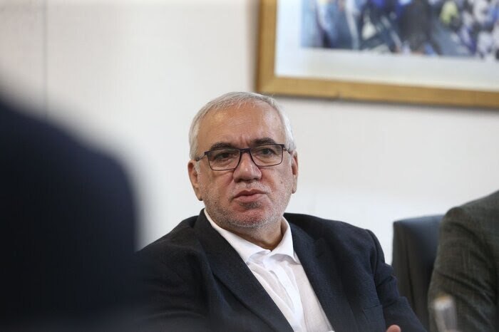 کری خوانی مدیر عامل استقلال