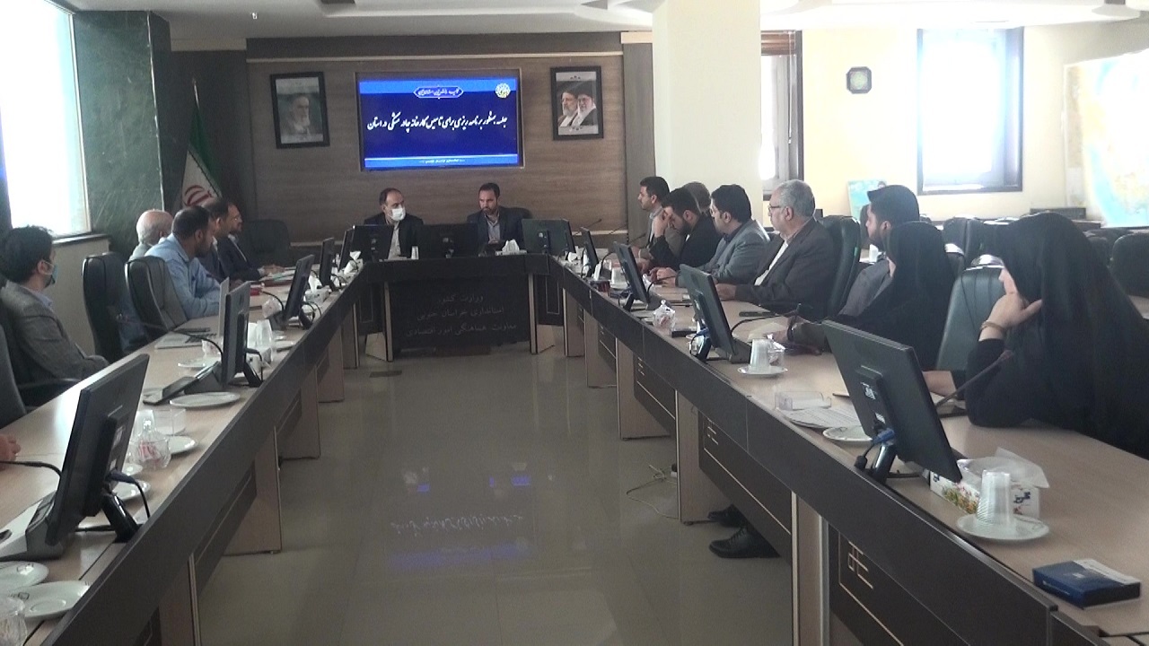 نیازمند ساخت کارخانه تولید چادر هستیم
