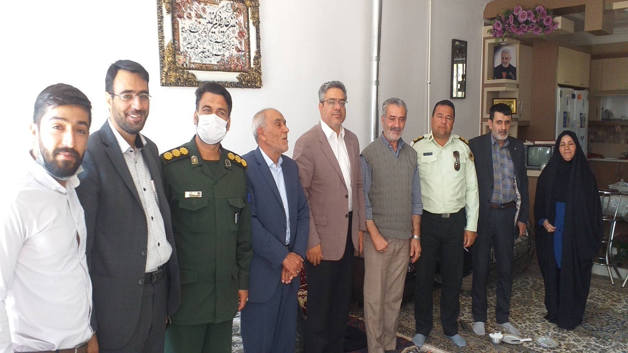 دیدار باخانواده جانباز وشهید در کوهبنان