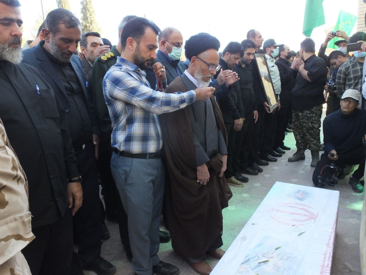 شهید علی اصغر لری