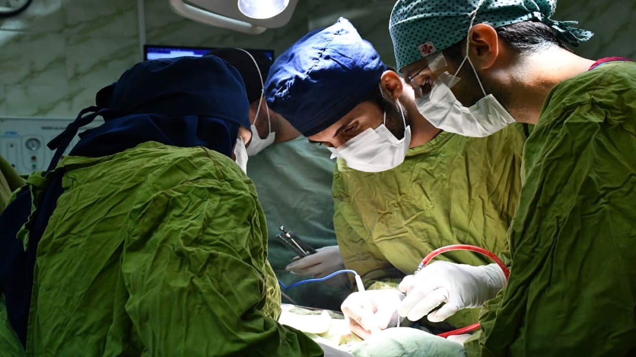 خارج سازی تومور مغزی با به کارگیری دستگاه سونوگرافی در رشت