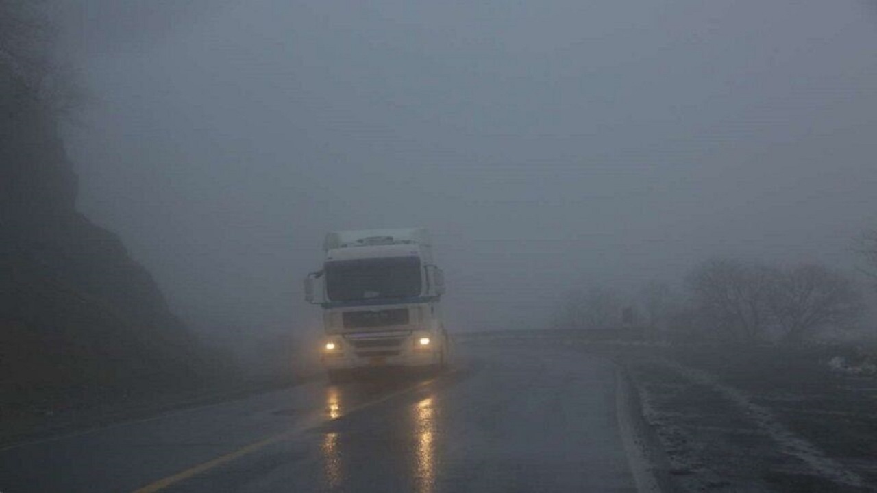 مه آلودگی  محور‌های کوهستانی گلستان