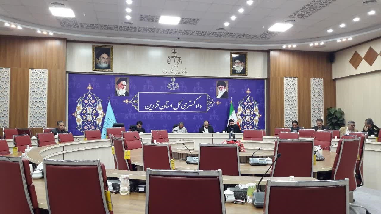 انتقاد از نحوه‌ی برخورد با چاه‌های فرم یک و پنج