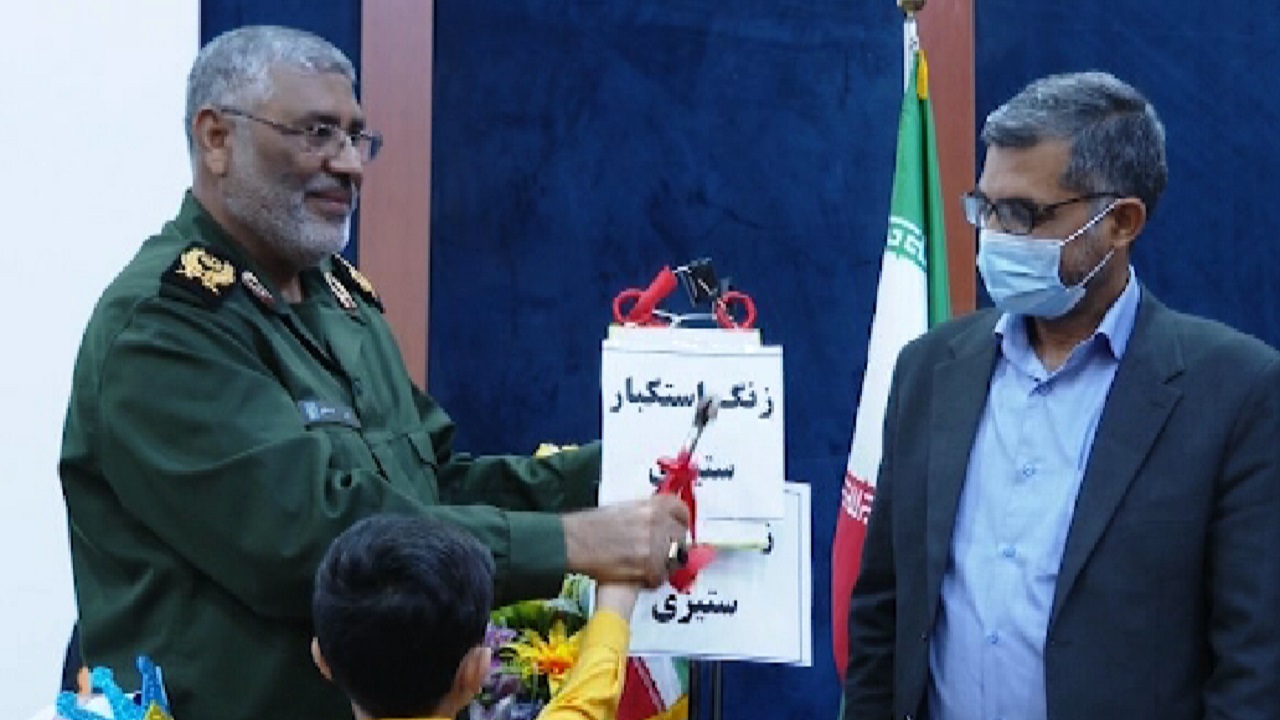 دانش آموزان بندرعباسی زنگ استکبارستیزی نواختند