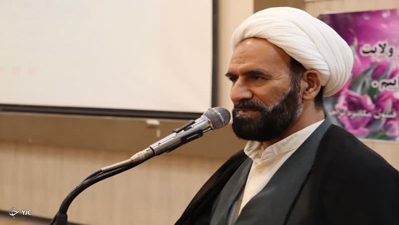 مردم با بصیرت روزافزون دسیسه‌های دشمن را از بین خواهند برد