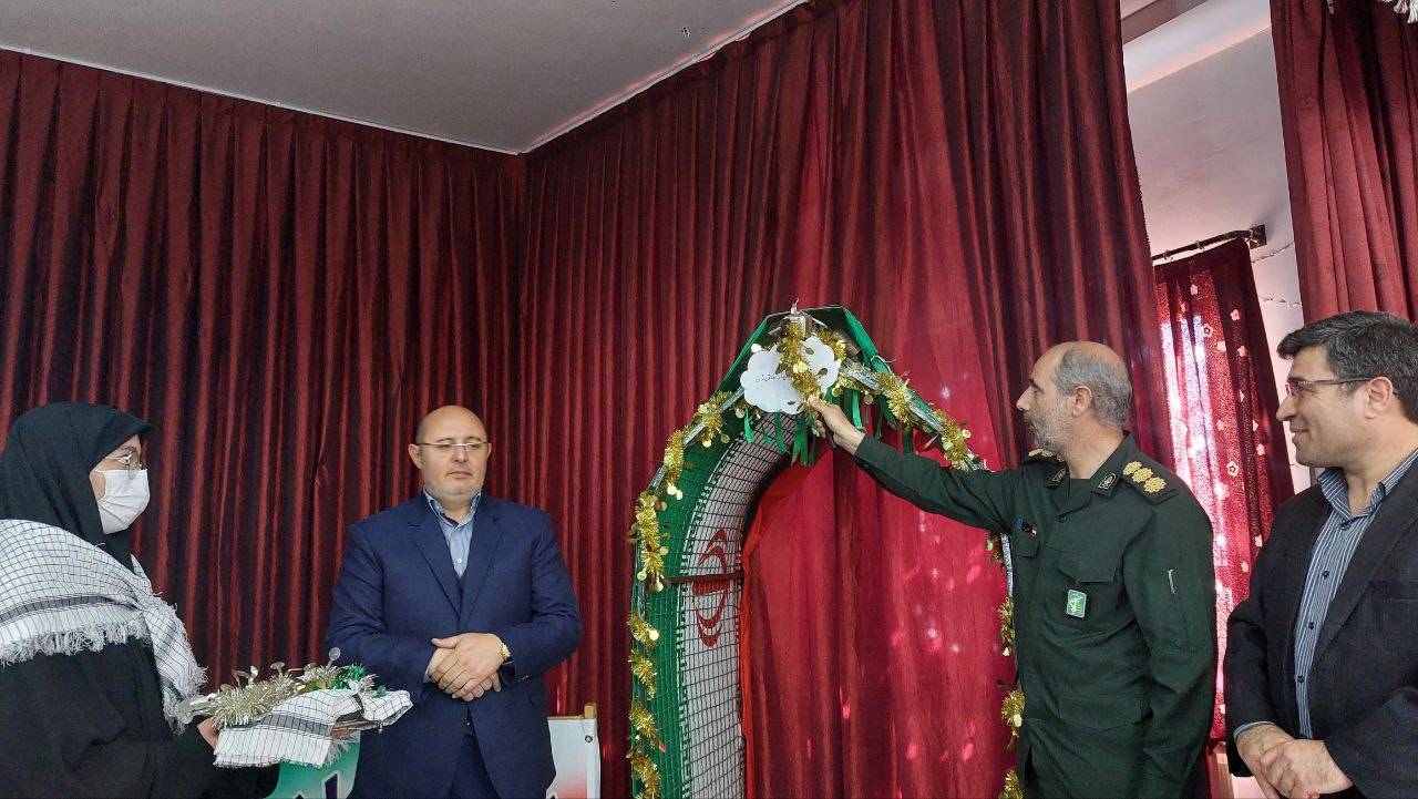 طنین انداز شدن صدای زنگ استکبارستیزی در مدارس اهر + تصاویر
