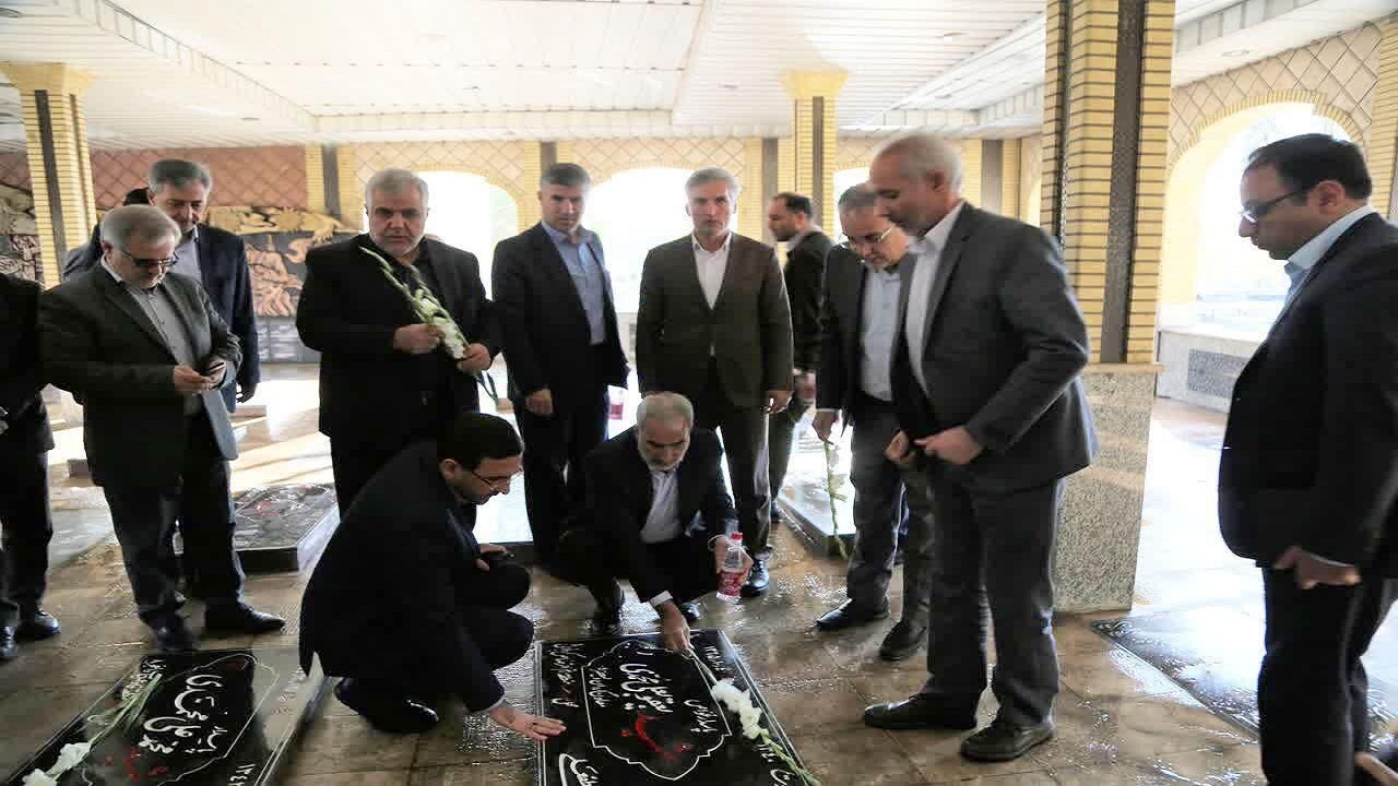 وزیر آموزش و پرورش وارد زنجان شد