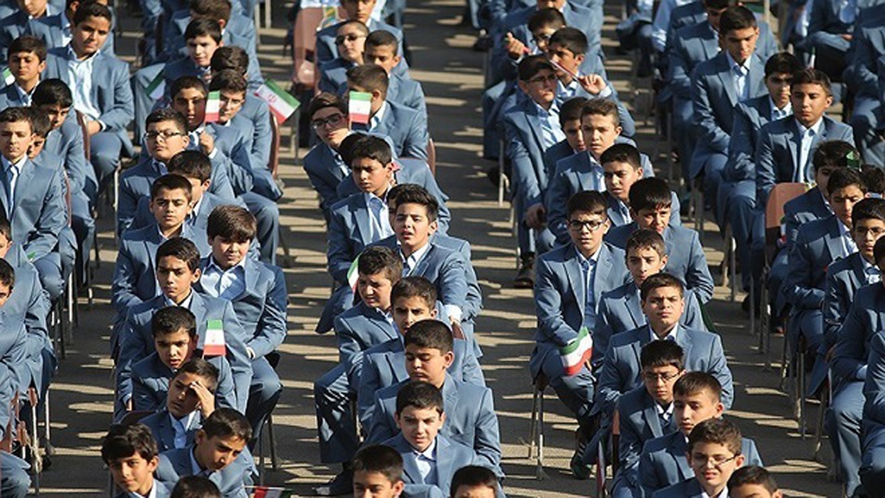 ارائه آموزش های حقوقی به دانش آموزان