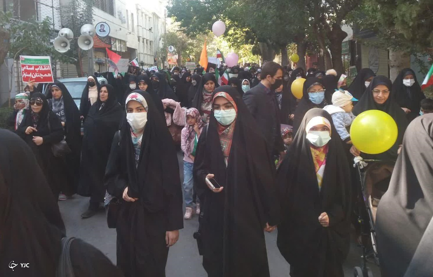 راهپیمایی ۱۳ آبان با حضور گسترده مردم استان مرکزی راهپیمایی ۱۳ آبان با حضور گسترده مردم استان مرکزی