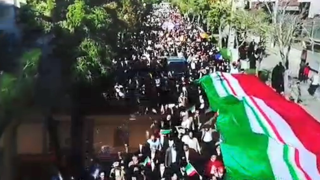 قدردانی از حضور گسترده و کم نظیر مردم استان مرکزی در راهپیمایی ۱۳ آبان ۱۴۰۱