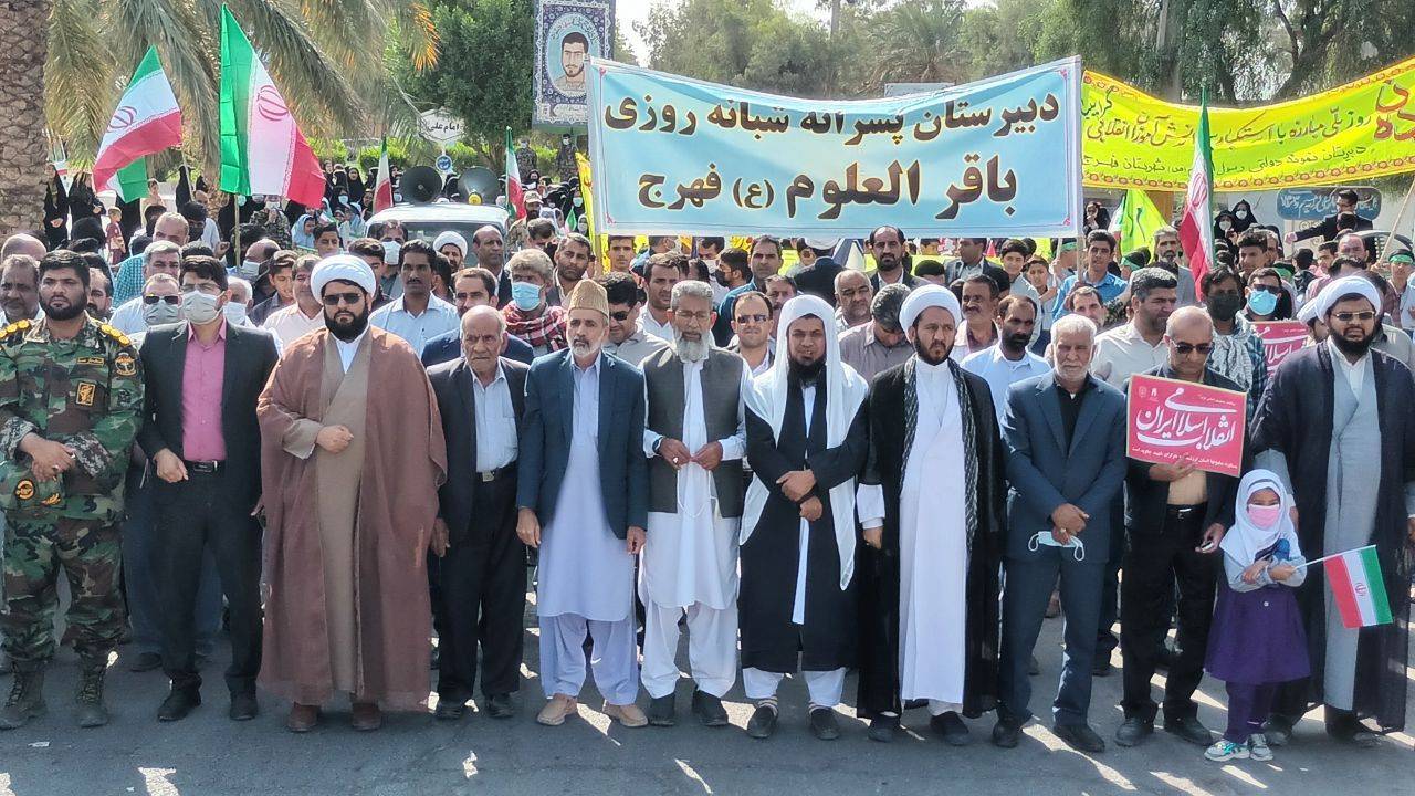 ندای الله اکبر در کرمان طنین انداز شد ندای الله اکبر در کرمان طنین انداز شد