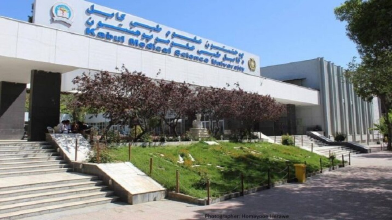 فارغان رشته طب منتظر آزمون شورای طبی هستند