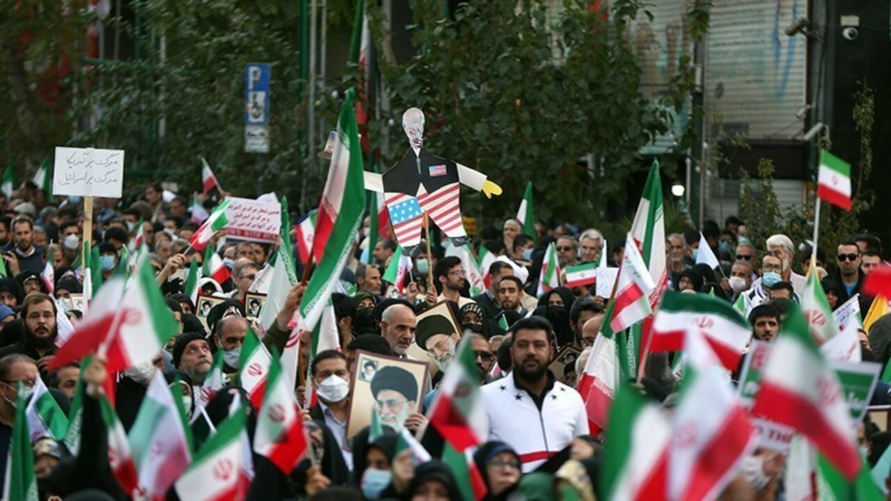 اتباع افغانستانی در راهپیمایی روز سیزده آبان شرکت کردند + فیلم