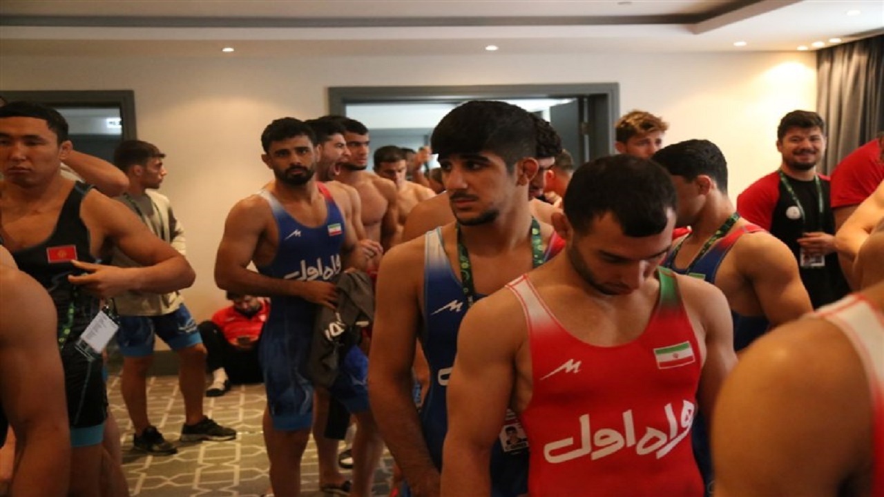 سرشاخ شدن ۴ فرنگی کار مازندرانی در جام جهانی
