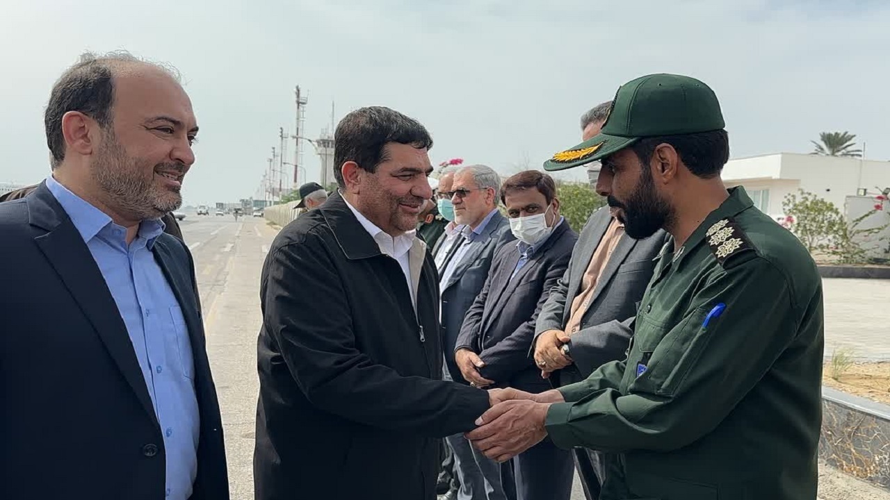 معاون اول رئیس جمهور وارد هرمزگان شد/ مخبر:رهبر معظم انقلاب دستورات خاصی برای بشاگرد صادر کردند
