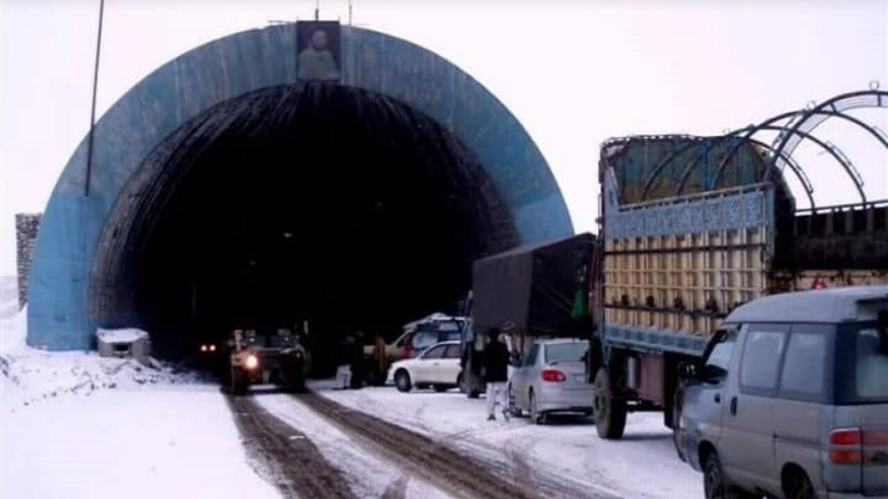 حادثه ترافیکی در شاهراه سالنگ ۱۱ کشته و زخمی برجای گذاشت 