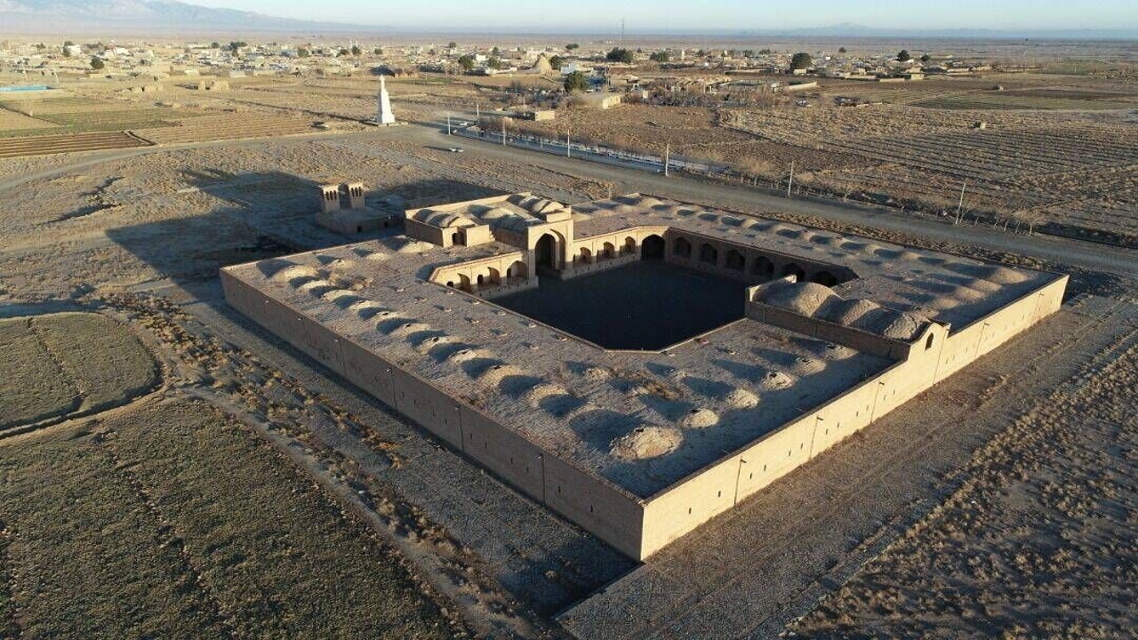 قطعی شدن واگذاری ۲ بنای تاریخی سبزوار و داورزن به بخش خصوصی