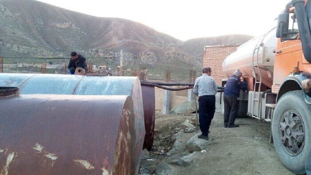 ارسال چهار میلیون لیتر نفت سفید به روستا‌های سخت گذر کردستان