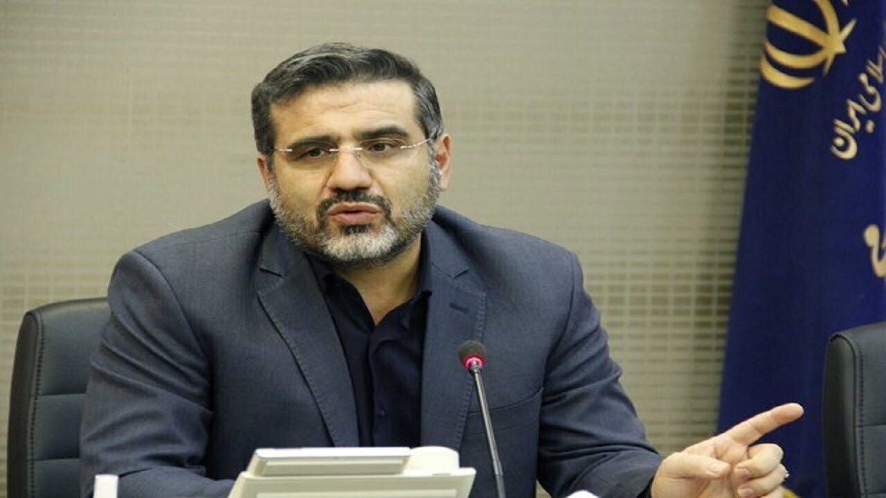 برهم زدن وحدت ملی هدف دشمنان است