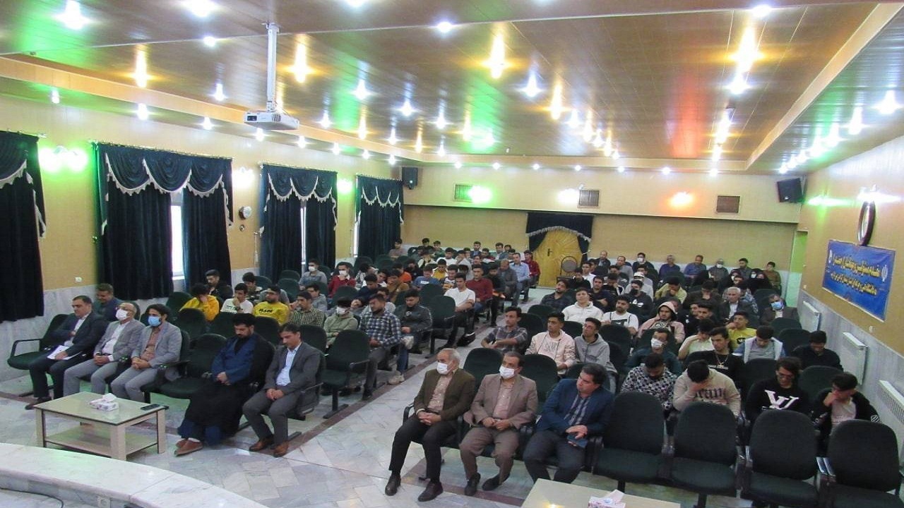 بزرگداشت شهدای حمله تروریستی شیراز در دانشگاه فنی‌ و حرفه‌ای سمنان