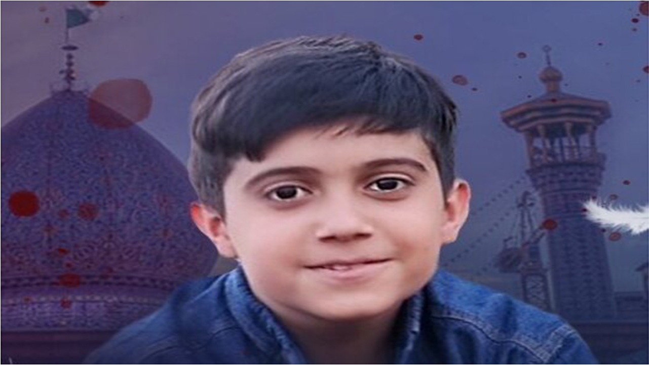 آرشام ذوق نویسندگی داشت