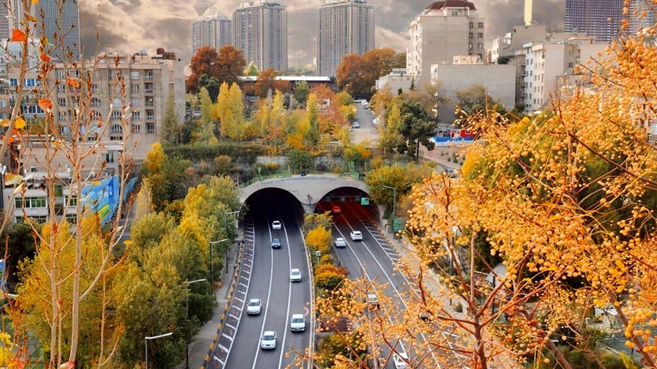 کیفیت هوای تهران در نیمه نخست پاییز ۱۴۰۱ بهبود نسبی داشته است