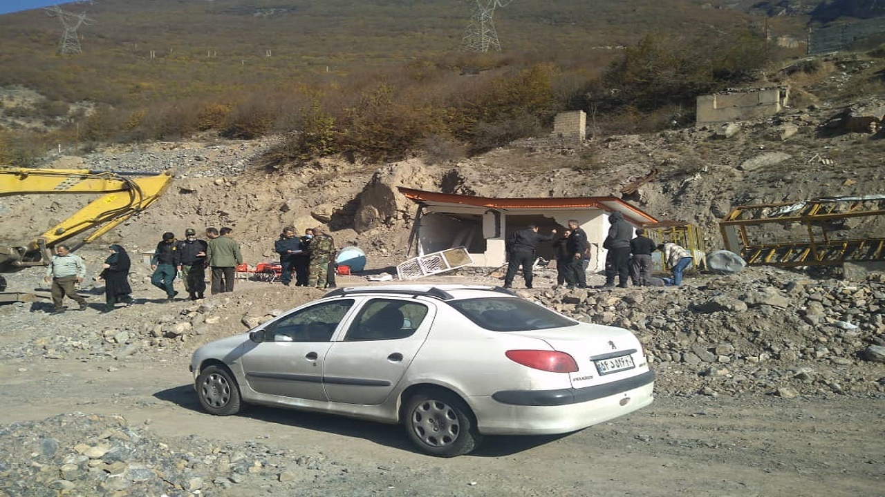 تخریب ۷ بنای غیرمجاز در جاده کندوان