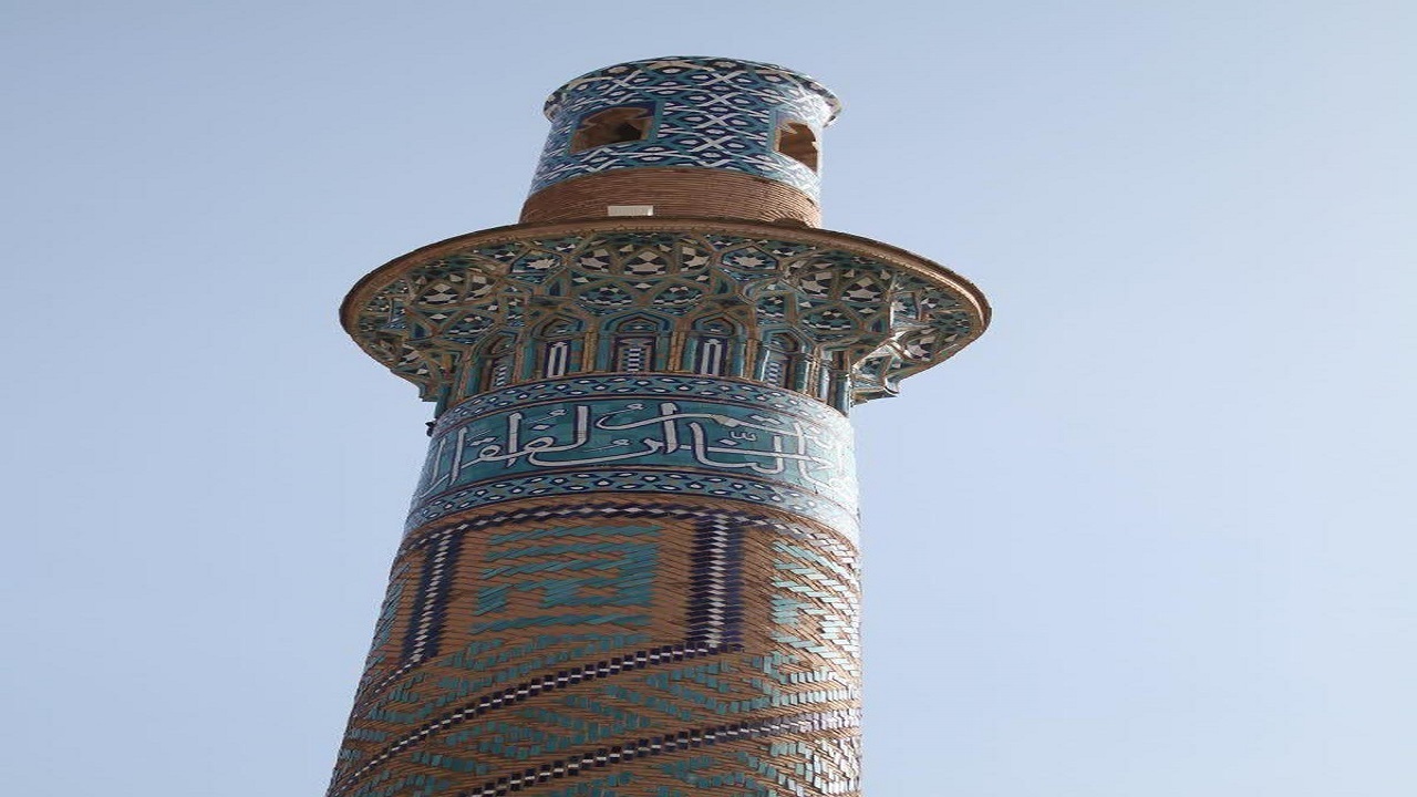 مرمت منار تاریخی باقوشخانه توسط شهرداری منطقه ۱۰ اصفهان