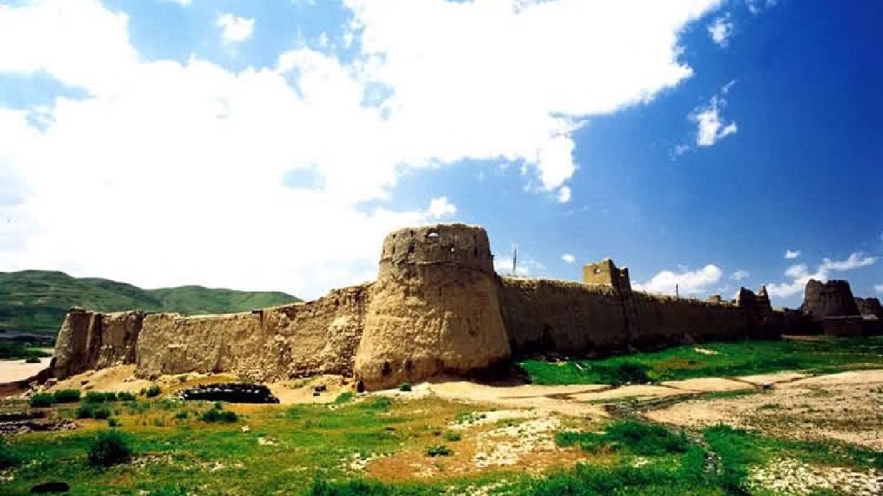 مرمت و استحکام‌بخشی قلعه صلوات‌آباد شهرستان بیجار