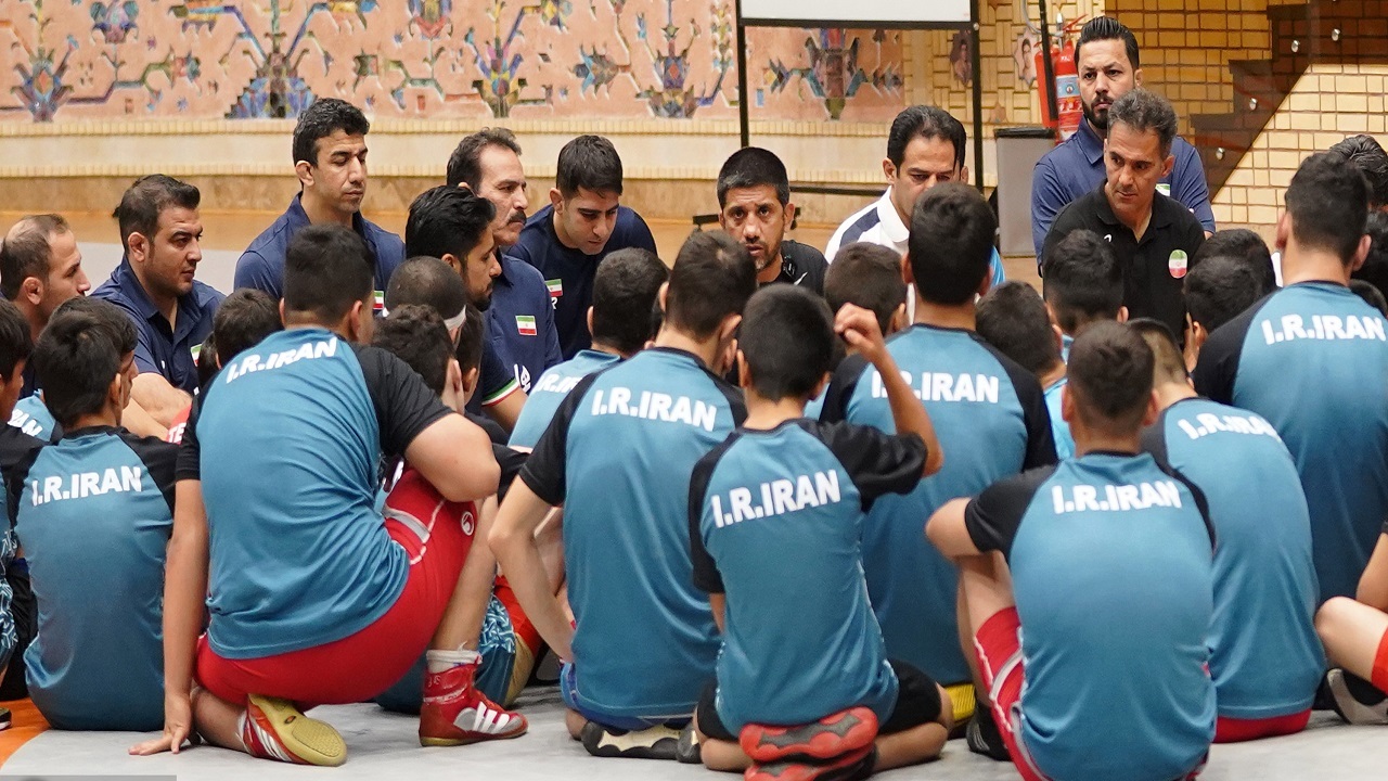 علیرضا دبیر: وزن کم کردن در رده نونهالان سم است/ هیچ مدالی طلای المپیک نمی‌شود