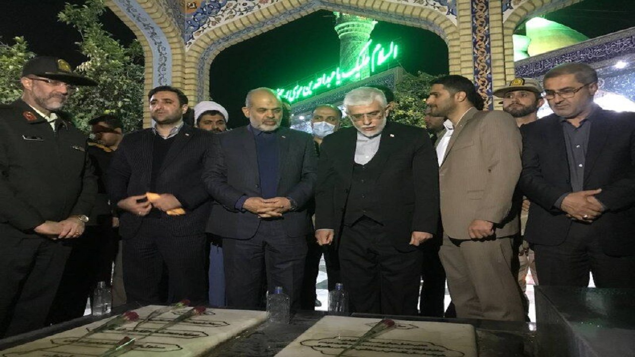 وزیر کشور به مقام شهدای گلستان ادای احترام کرد