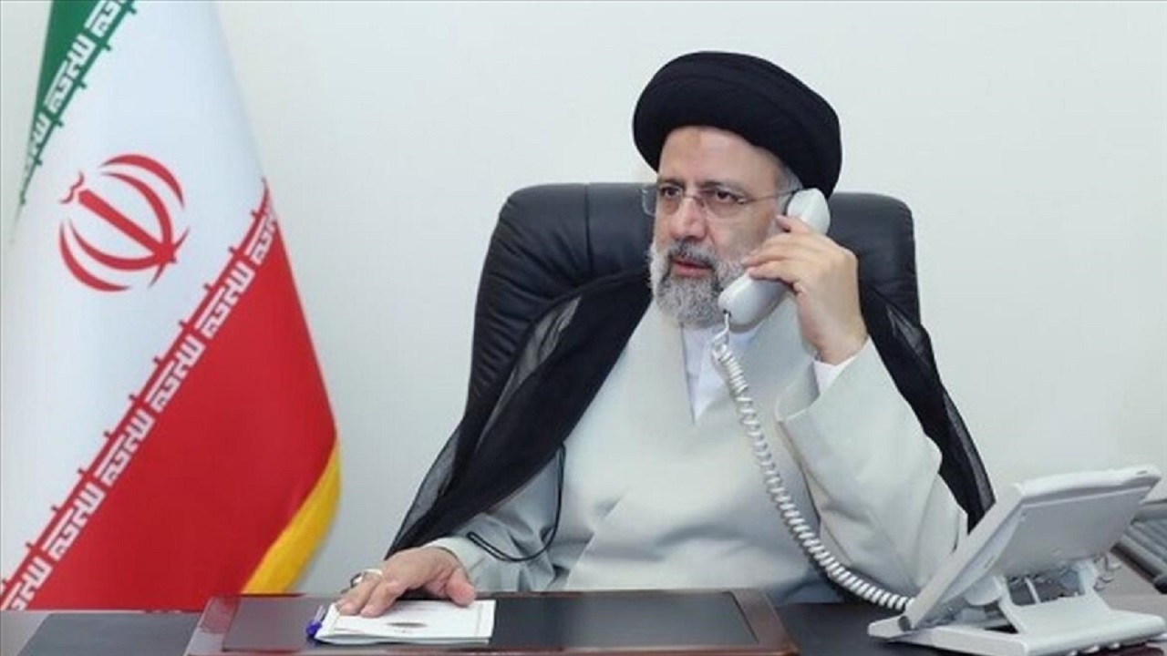 گفتگوی تلفنی رئیس جمهور با خانواده شهید سید روح‌الله عجمیان