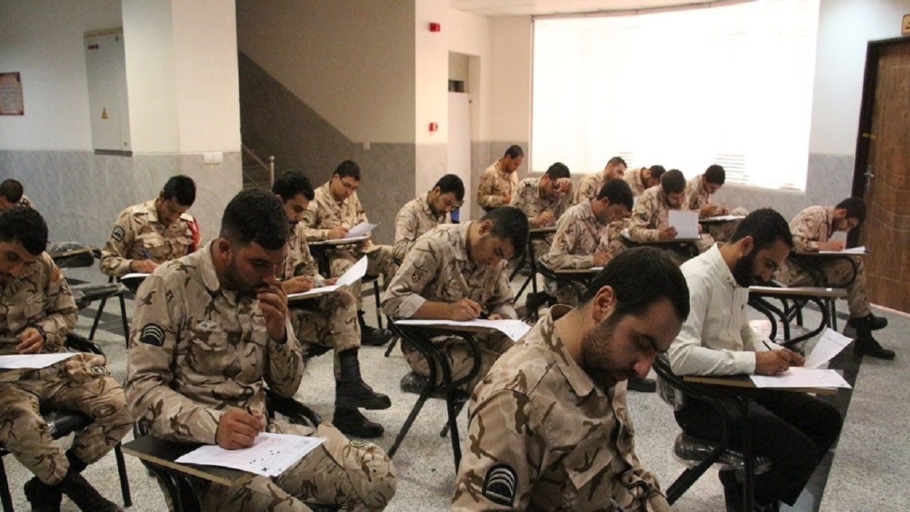 آموزش تجارت الکترونیک سربازان وظیفه در یزد