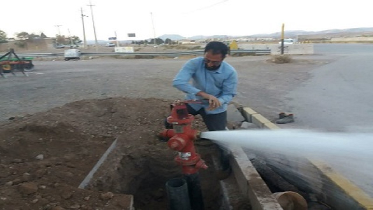 نصب یک عدد شیر برداشت هیدرانت آتش نشانی درشهرک اندیشه قزوین