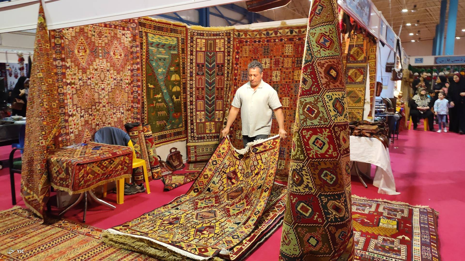 تجلی ایران کوچک در نگارستان ایران زمین