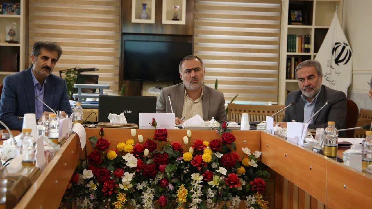 تاکید معاون استاندار اصفهان بر تعیین متولی مجتمع‌های خدماتی رفاهی بین راهی