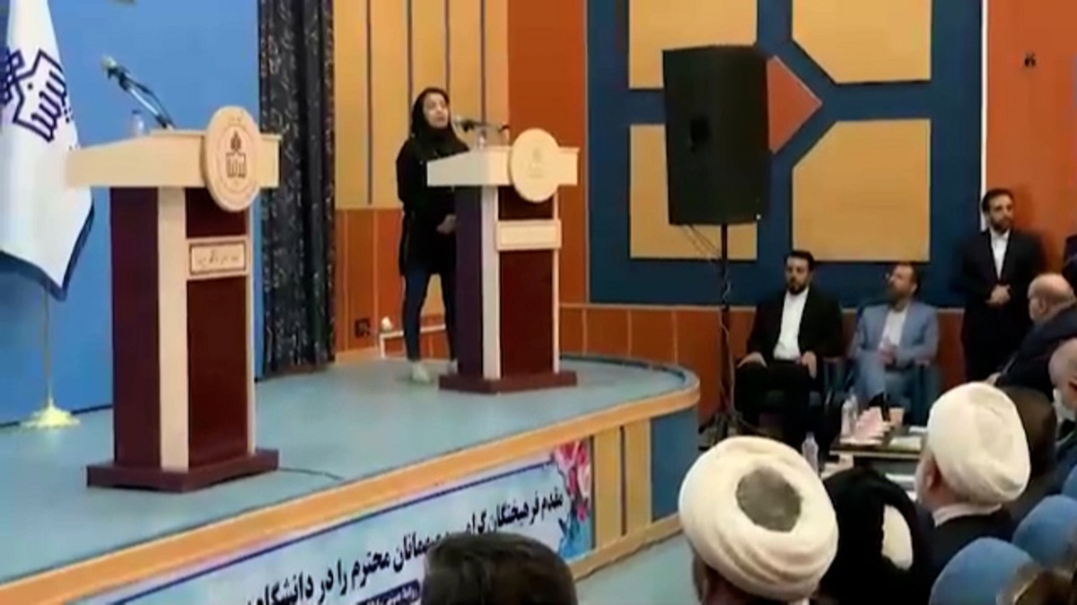 خدانور، اسم رمز یک دروغ‌ + فیلم